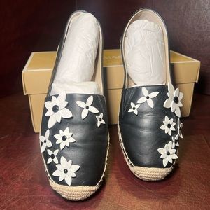 MICHAEL Michael Kors Espadrille Size 8 NEVER WORN